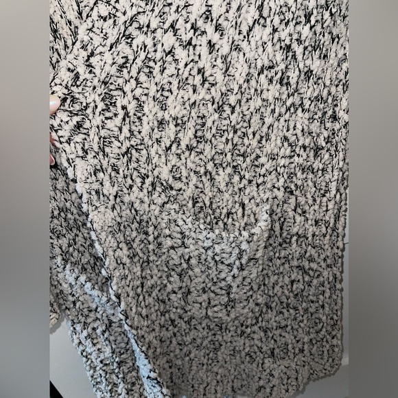 Knit Cardigan with Pockets - Picture 3 of 4